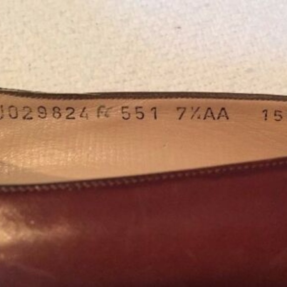 Salvatore Ferragamo Kitten Heel Pumps Shoes 7.5 AA - Picture 8 of 8